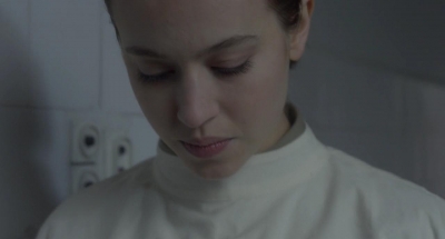 The_Innocents_mkv6350.jpg