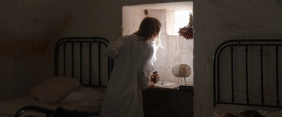 Where_Life_Begins_aka_Tu_choisiras_la_vie_mkv0906.jpg