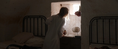Where_Life_Begins_aka_Tu_choisiras_la_vie_mkv0907.jpg