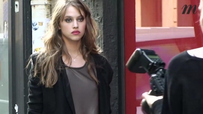 2012-03-30_-_Madame_Figaro_mp41786.jpg