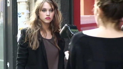 2012-03-30_-_Madame_Figaro_mp41787.jpg