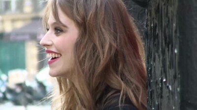 2012-03-30_-_Madame_Figaro_mp41860.jpg