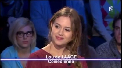 2013-03-02_-_On_n_est_pas_couche_-_Marina_Hands_and_Lou_de_Laage_mp42190.jpg