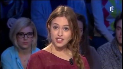 2013-03-02_-_On_n_est_pas_couche_-_Marina_Hands_and_Lou_de_Laage_mp42193.jpg