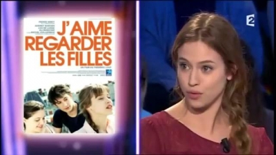 2013-03-02_-_On_n_est_pas_couche_-_Marina_Hands_and_Lou_de_Laage_mp42299.jpg