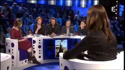 2013-03-02_-_On_n_est_pas_couche_-_Marina_Hands_and_Lou_de_Laage_mp42494.jpg