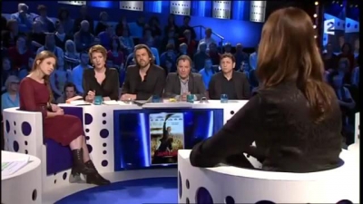 2013-03-02_-_On_n_est_pas_couche_-_Marina_Hands_and_Lou_de_Laage_mp42591.jpg