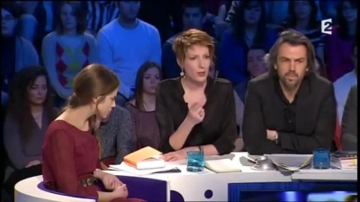 2013-03-02_-_On_n_est_pas_couche_-_Marina_Hands_and_Lou_de_Laage_mp42608.jpg