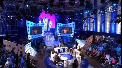 2013-03-02_-_On_n_est_pas_couche_-_Marina_Hands_and_Lou_de_Laage_mp42697.jpg
