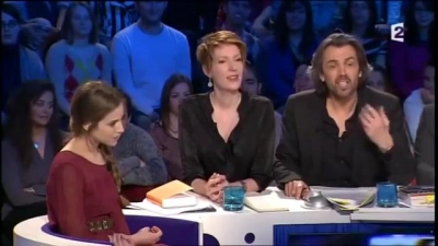 2013-03-02_-_On_n_est_pas_couche_-_Marina_Hands_and_Lou_de_Laage_mp42784.jpg