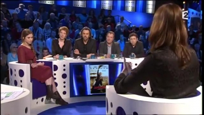 2013-03-02_-_On_n_est_pas_couche_-_Marina_Hands_and_Lou_de_Laage_mp42844.jpg