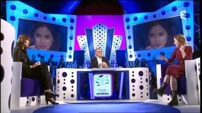 2013-03-02_-_On_n_est_pas_couche_-_Marina_Hands_and_Lou_de_Laage_mp43100.jpg