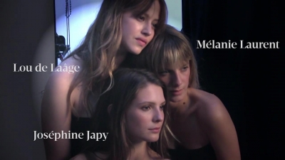 2014_-_Madame_Figaro_-_Respire_Cast_mp40298.jpg