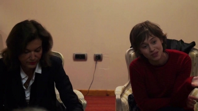 2016-01-20_-_Le_Quotidien_du_Cinema_-_Anne_Fontaine_et_Lou_de_Laage_en_Interview_mp41807.jpg