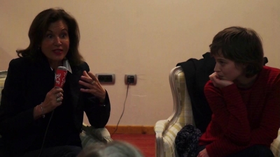 2016-01-20_-_Le_Quotidien_du_Cinema_-_Anne_Fontaine_et_Lou_de_Laage_en_Interview_mp41896.jpg
