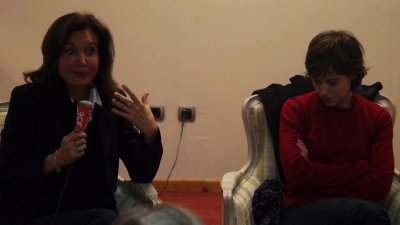 2016-01-20_-_Le_Quotidien_du_Cinema_-_Anne_Fontaine_et_Lou_de_Laage_en_Interview_mp41913.jpg