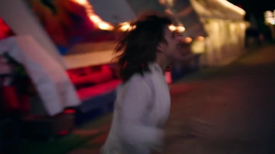 2018_-_GIVENCHY_-_Live_Irresistible_Blossom_Crush_20sec_mp40013.jpg
