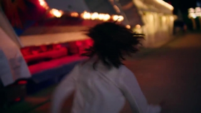 2018_-_GIVENCHY_-_Live_Irresistible_Blossom_Crush_20sec_mp40014.jpg