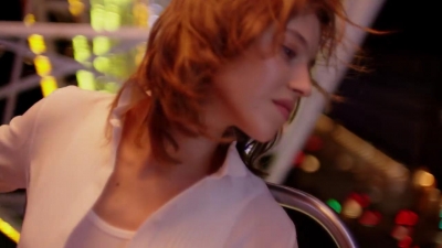 2018_-_GIVENCHY_-_Live_Irresistible_Blossom_Crush_20sec_mp40050.jpg