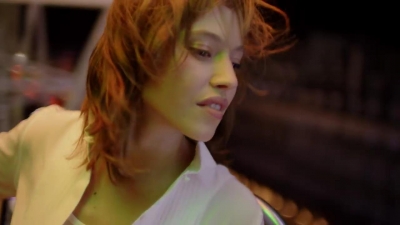 2018_-_GIVENCHY_-_Live_Irresistible_Blossom_Crush_20sec_mp40054.jpg