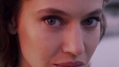 2018_-_GIVENCHY_-_Live_Irresistible_Blossom_Crush_20sec_mp40061.jpg