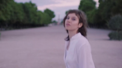 2018_-_GIVENCHY_-_Live_Irresistible_Blossom_Crush_20sec_mp40070.jpg