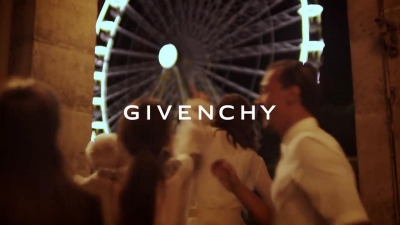 2018_-_GIVENCHY_-_Live_Irresistible_Blossom_Crush_30sec_mp40102.jpg