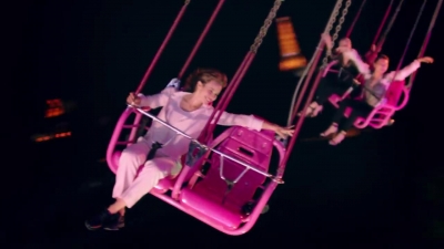 2018_-_GIVENCHY_-_Live_Irresistible_Blossom_Crush_30sec_mp40151.jpg
