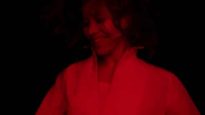 2018_-_GIVENCHY_-_Live_Irresistible_Blossom_Crush_30sec_mp40156.jpg