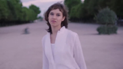 2018_-_GIVENCHY_-_Live_Irresistible_Blossom_Crush_30sec_mp40201.jpg