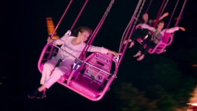 2018_-_GIVENCHY_-_Live_Irresistible_Blossom_Crush_72sec_mp40357.jpg