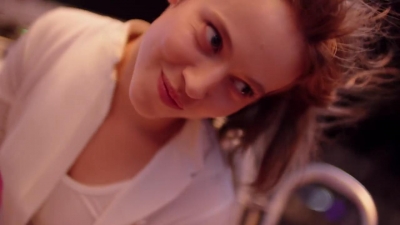 2018_-_GIVENCHY_-_Live_Irresistible_Blossom_Crush_72sec_mp40431.jpg