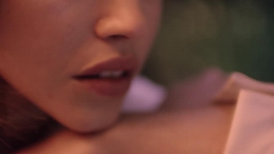 2018_-_GIVENCHY_-_Live_Irresistible_Blossom_Crush_72sec_mp40458.jpg