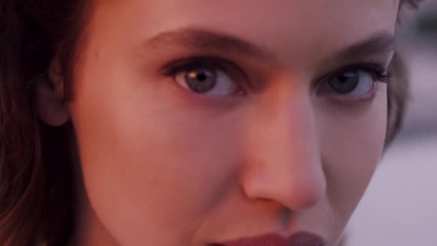 2018_-_GIVENCHY_-_Live_Irresistible_Blossom_Crush_72sec_mp40468.jpg