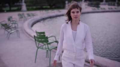 2018_-_GIVENCHY_-_Live_Irresistible_Blossom_Crush_72sec_mp40486.jpg
