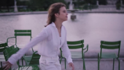2018_-_GIVENCHY_-_Live_Irresistible_Blossom_Crush_72sec_mp40494.jpg