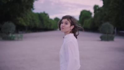 2018_-_GIVENCHY_-_Live_Irresistible_Blossom_Crush_72sec_mp40499.jpg