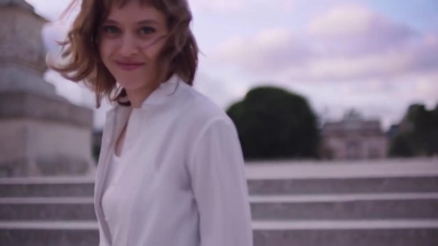 2018_-_GIVENCHY_-_Live_Irresistible_Blossom_Crush_72sec_mp40532.jpg