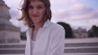 2018_-_GIVENCHY_-_Live_Irresistible_Blossom_Crush_72sec_mp40533.jpg